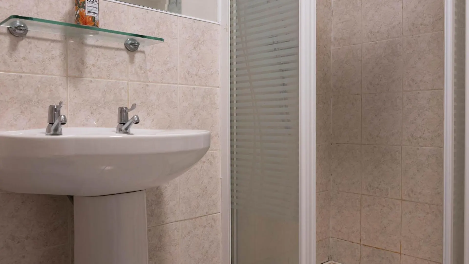 Stay By The Sea Salthill - Entire Apartment Galway Ireland