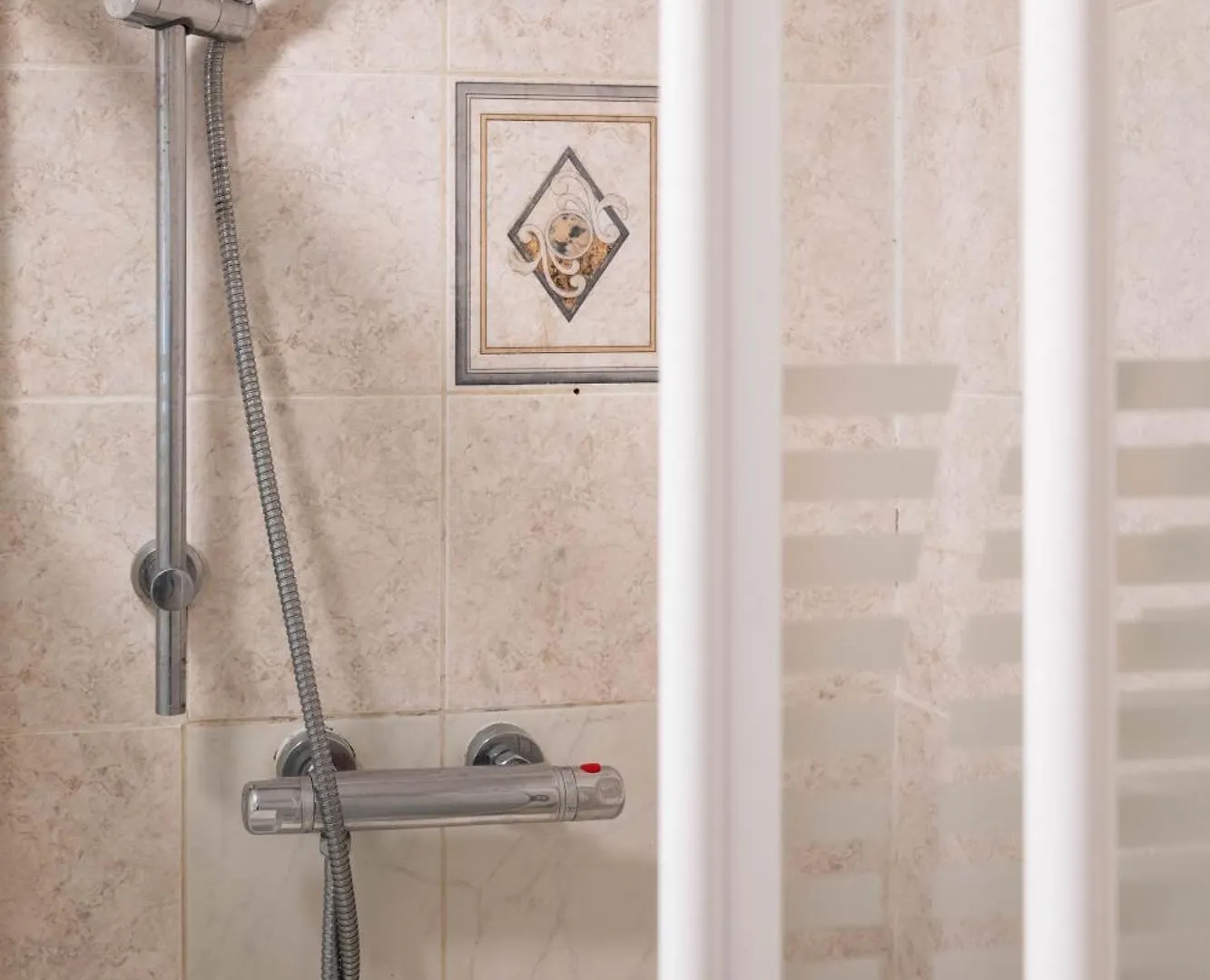 Stay By The Sea Salthill - Entire Apartment Galway