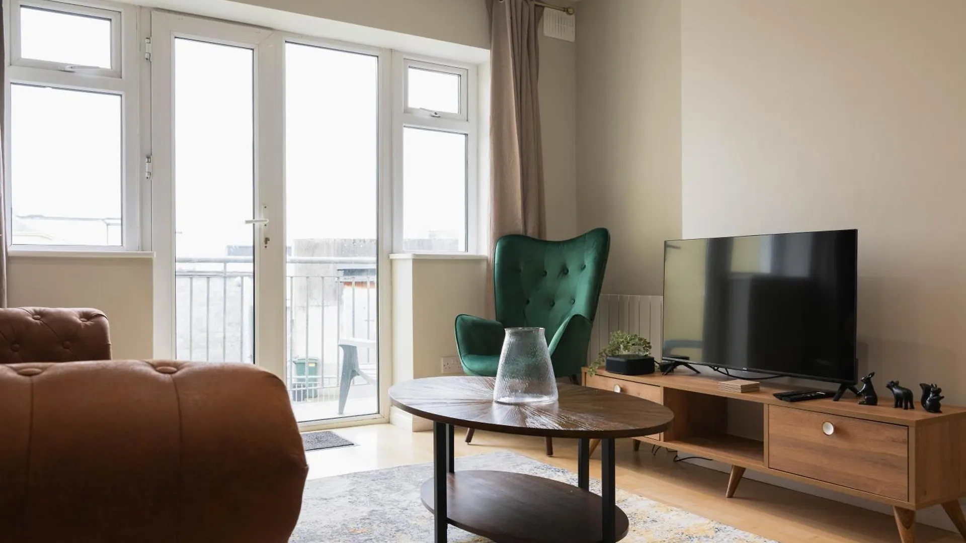 גלוואיי Stay By The Sea Salthill - Entire Apartment