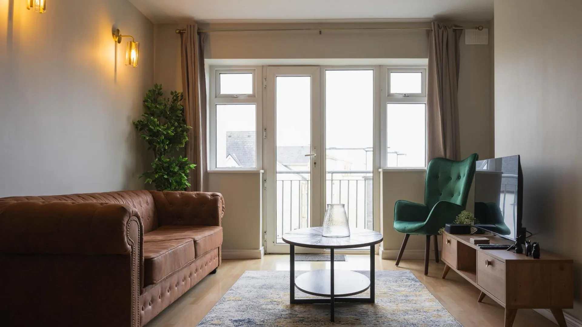 גלוואיי Stay By The Sea Salthill - Entire Apartment